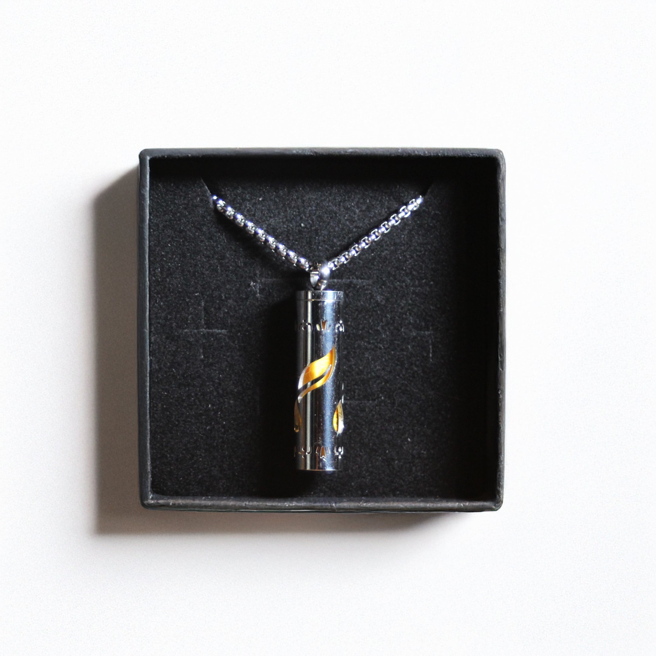 Colgante de Aromaterapia Modelo Silver